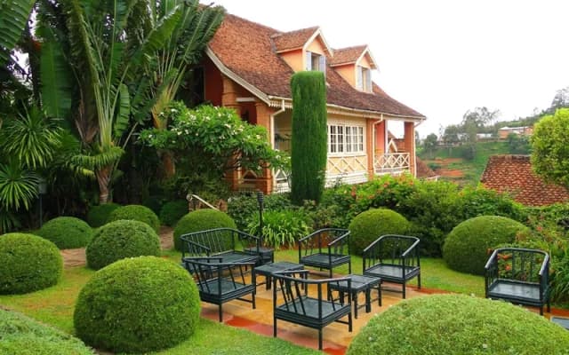 Tsara Guest House