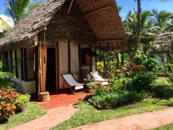 La Pirogue Hôtel-Bungalows