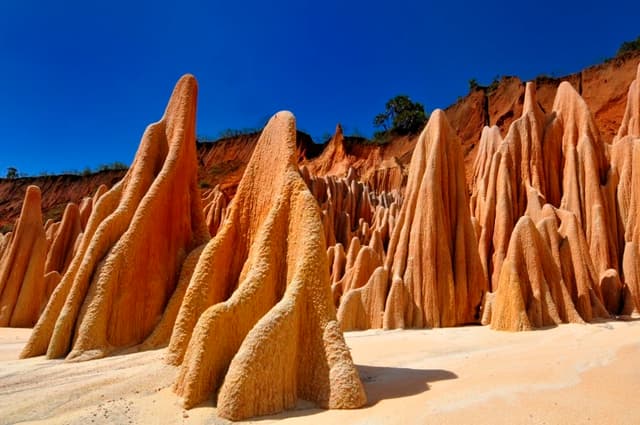 Tsingy Rouge